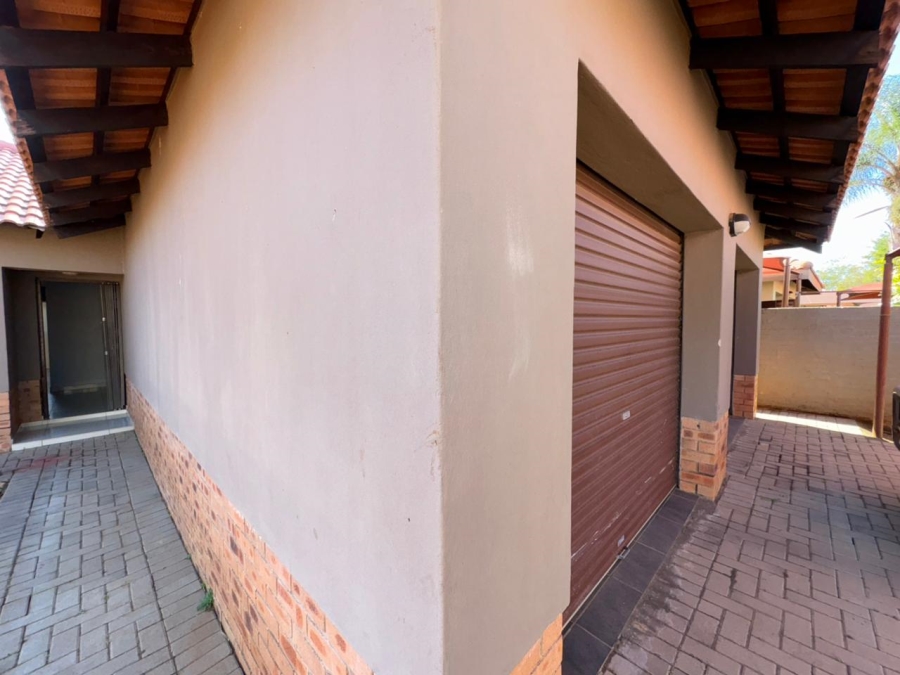 3 Bedroom Property for Sale in Waterkloof East North West